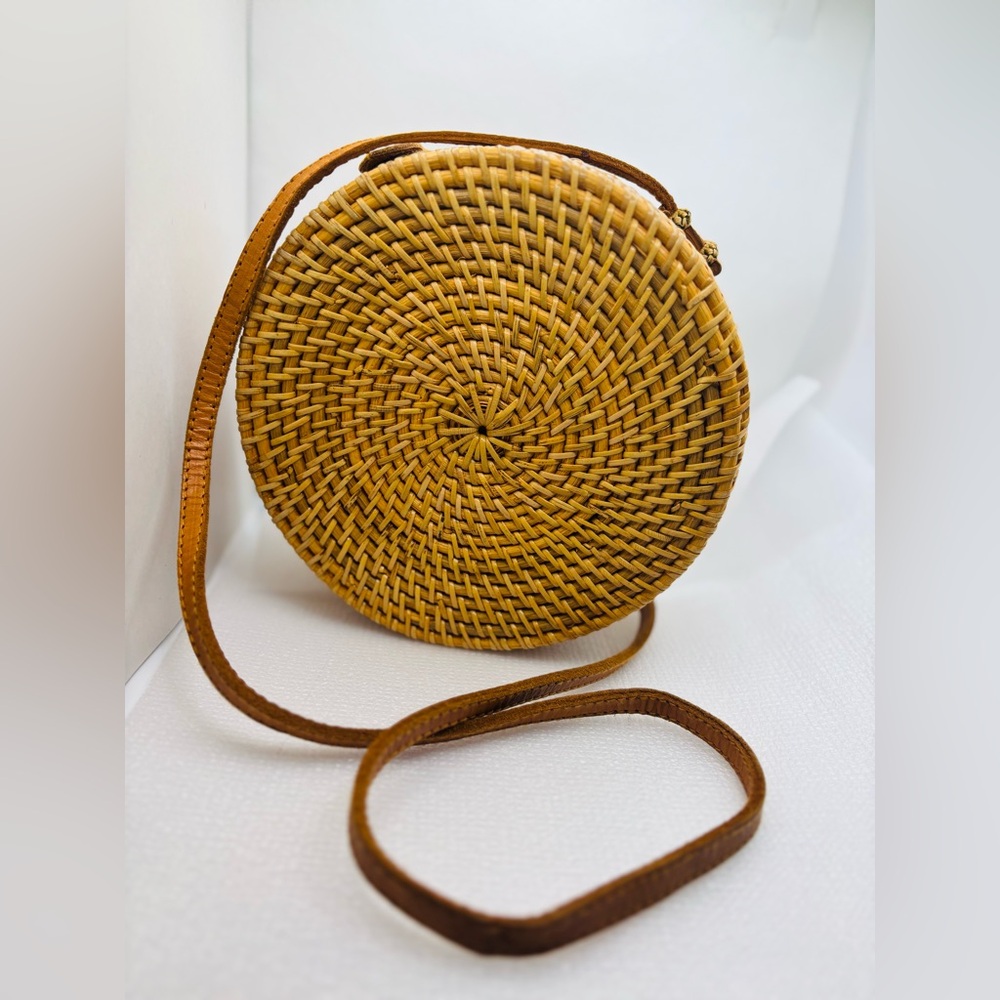 Amerii Rattan Round Crossbody Bag Retro 70s Style Circle Bag - Picture 3 of 8